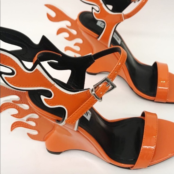 “FLAMES” Black Wedge Sandal - Picture 5 of 6